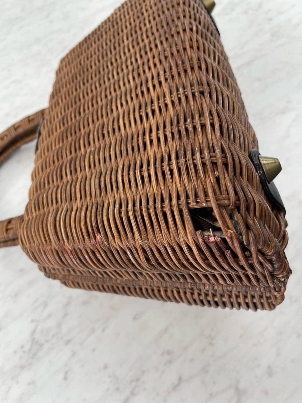 Vintage - Maxx New York Brown Whicker Rattan Purse Brown with Gold Hardware - Picture 5 of 11